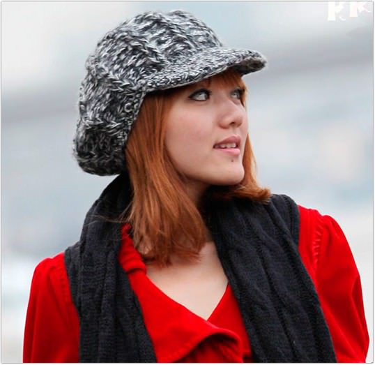 модні жіночі в'язані шапки 2014-2015  фото