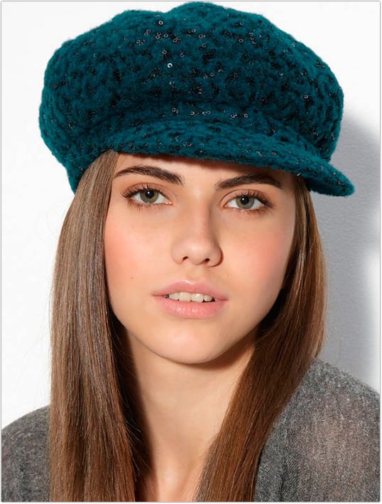модні жіночі в'язані шапки 2014-2015  фото