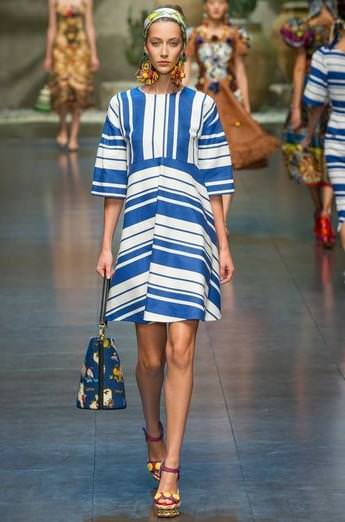 Літні короткі плаття в смужку від Dolce & Gabbana