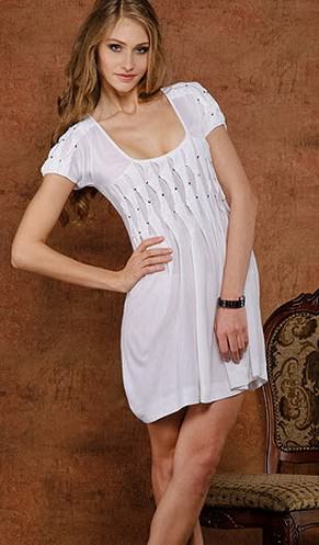 Коротке біле плаття