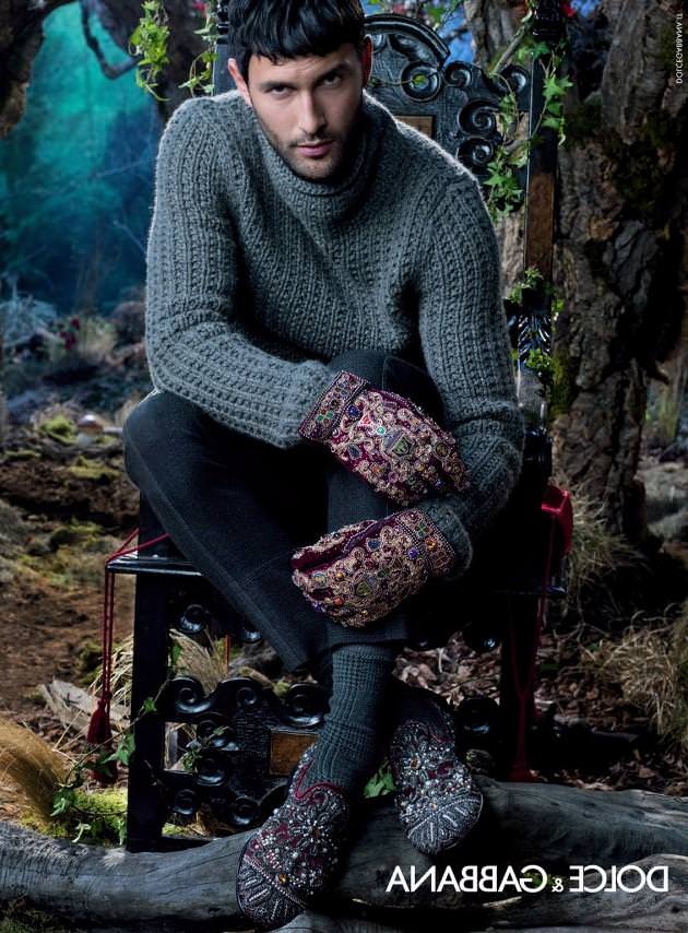 Dolce-Gabbana-Fall-Winter-2014-2015-Menswear-Campaign-11