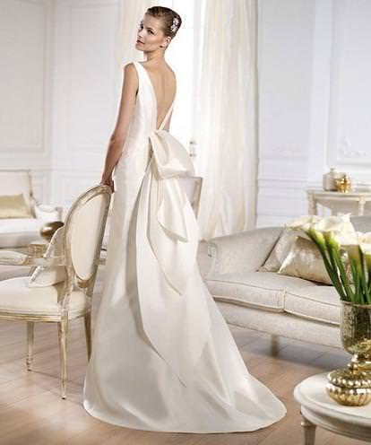 Весільне плаття з відкритою спиною 2014